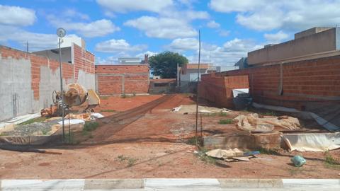 Terreno à venda em Artur Nogueira, Residencial Villa Nogueira, com 200 m²