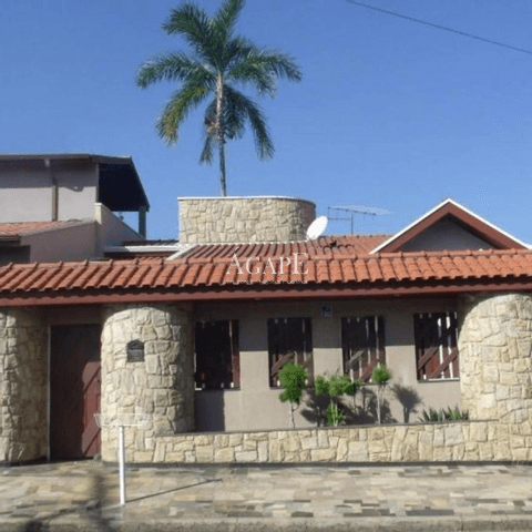 Casa à venda em Artur Nogueira, Jardim Amaro, com 3 quartos, com 208 m²