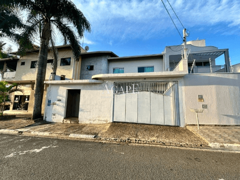 Sobrado à venda em Artur Nogueira, Jardim Bela Vista, com 4 quartos, com 300 m²