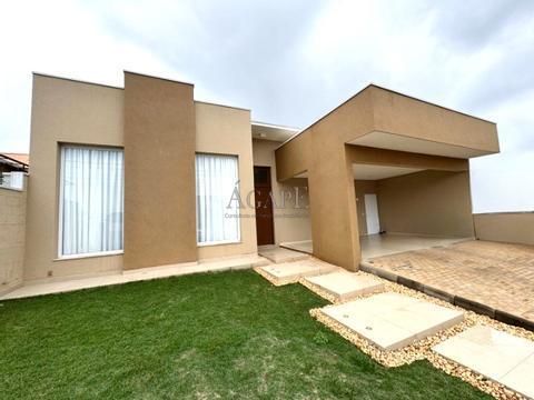 Casa à venda em Artur Nogueira, Portal dos Manacás, com 1 quarto, com 242 m²