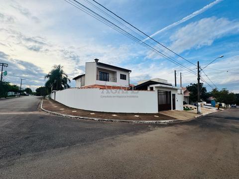 Casa à venda e para alugar em Artur Nogueira, Portal dos Manacás, com 3 quartos, com 255.83 m²