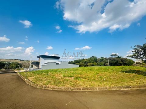 Terreno à venda em Artur Nogueira, Cotrins, com 435.65 m², Condomínio Champ's Elyseès