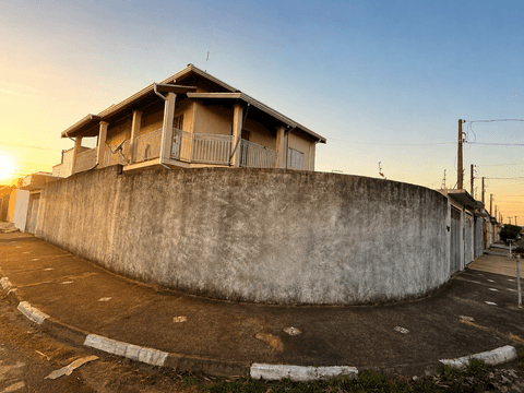 Casa à venda em Artur Nogueira, Jardim Bela Vista, com 3 quartos, com 209.27 m²