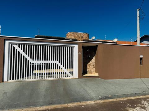 Casa à venda em Artur Nogueira, Egydio Tagliari, com 3 quartos, com 264 m²