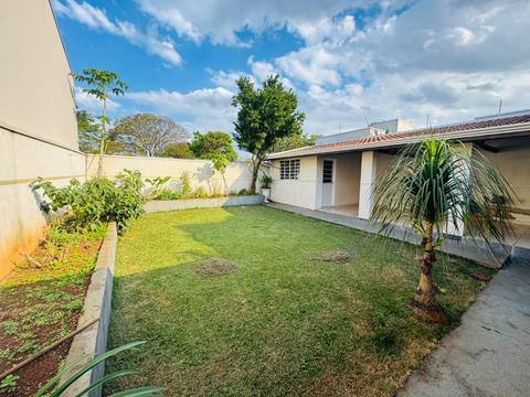 Casa à venda em Artur Nogueira, Centro, com 3 quartos, com 183 m²