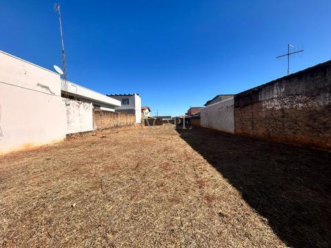 Terreno à venda em Artur Nogueira, Jardim Rezek I, com 520 m²