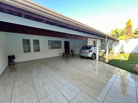 Casa à venda em Artur Nogueira, Chácaras Benvenuto III, com 3 quartos, com 240 m²